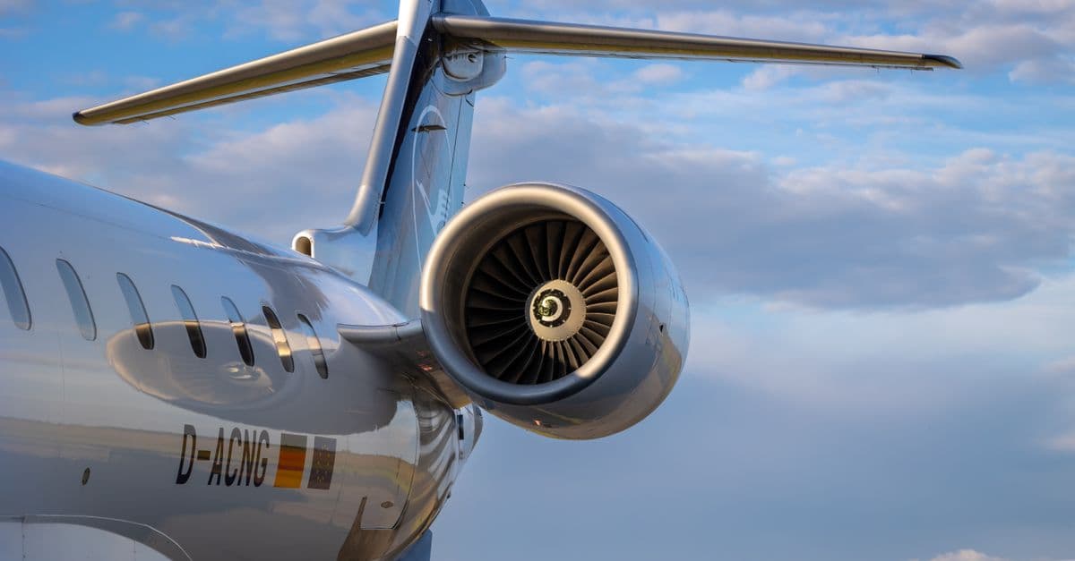 Airworthiness Assessment & Regulatory Compliance Assistant