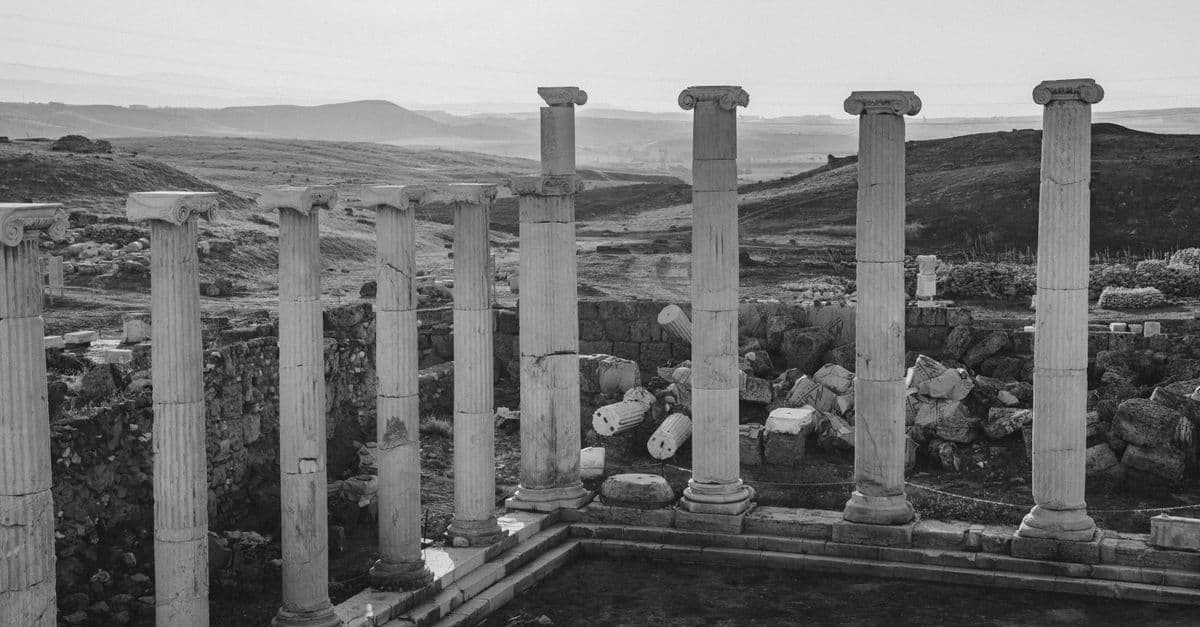 Archaeological Site Documentation Analyzer