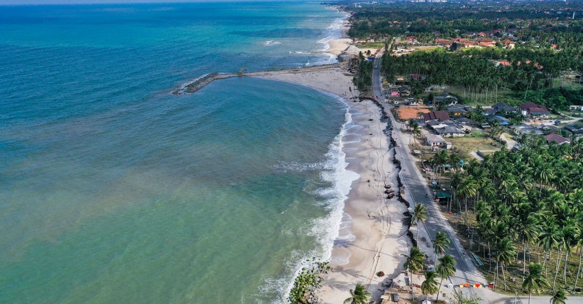 Coastal Vulnerability Assessment Analyzer