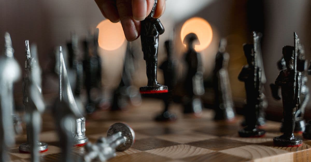 Competitive Intelligence Synthesis & Reporting