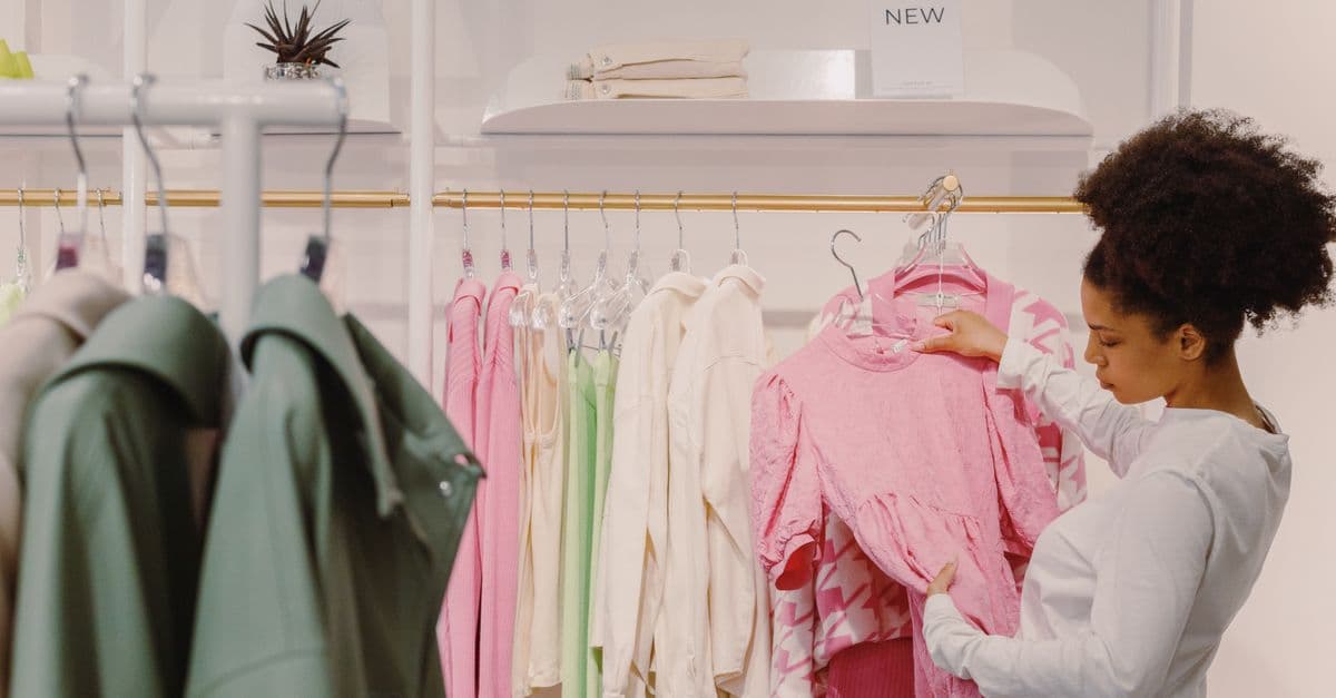 Consumer Sentiment Decoder for Trend Forecasting