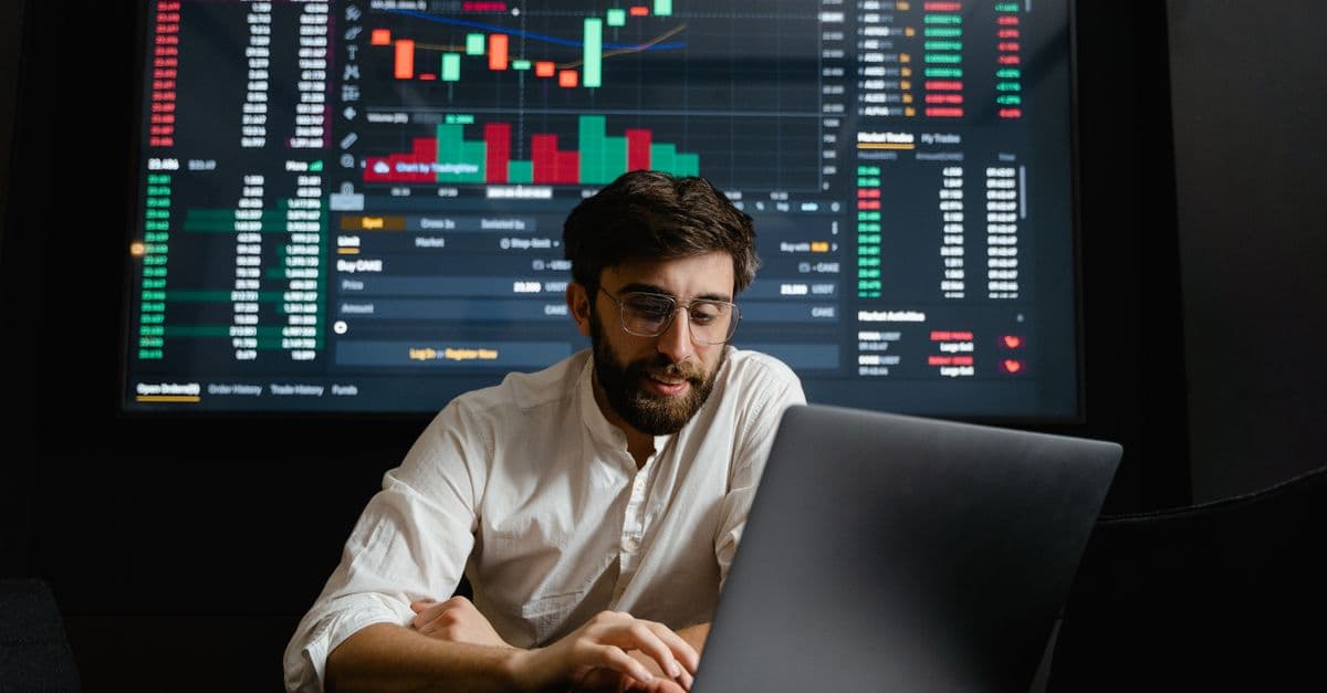 DAO Community Sentiment Analysis & Engagement Optimization