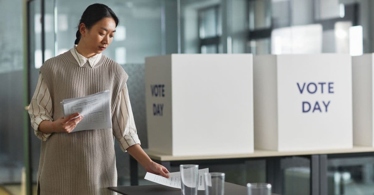 DAO Voting Mechanism Analyzer