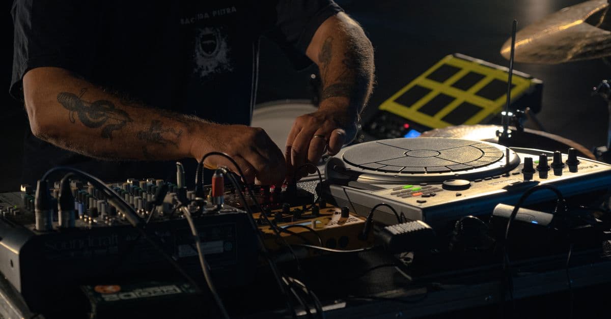Electronic Artist Market Fit Analyzer