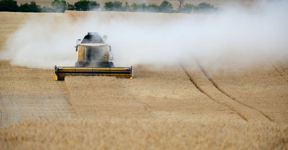 Farm Equipment Selection & Mechanization Optimizer