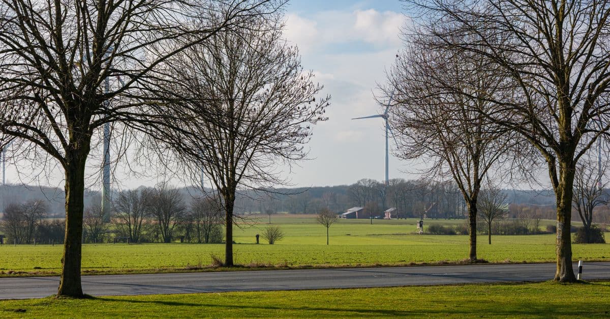Flywheel Energy Storage System Performance Analysis & Optimization