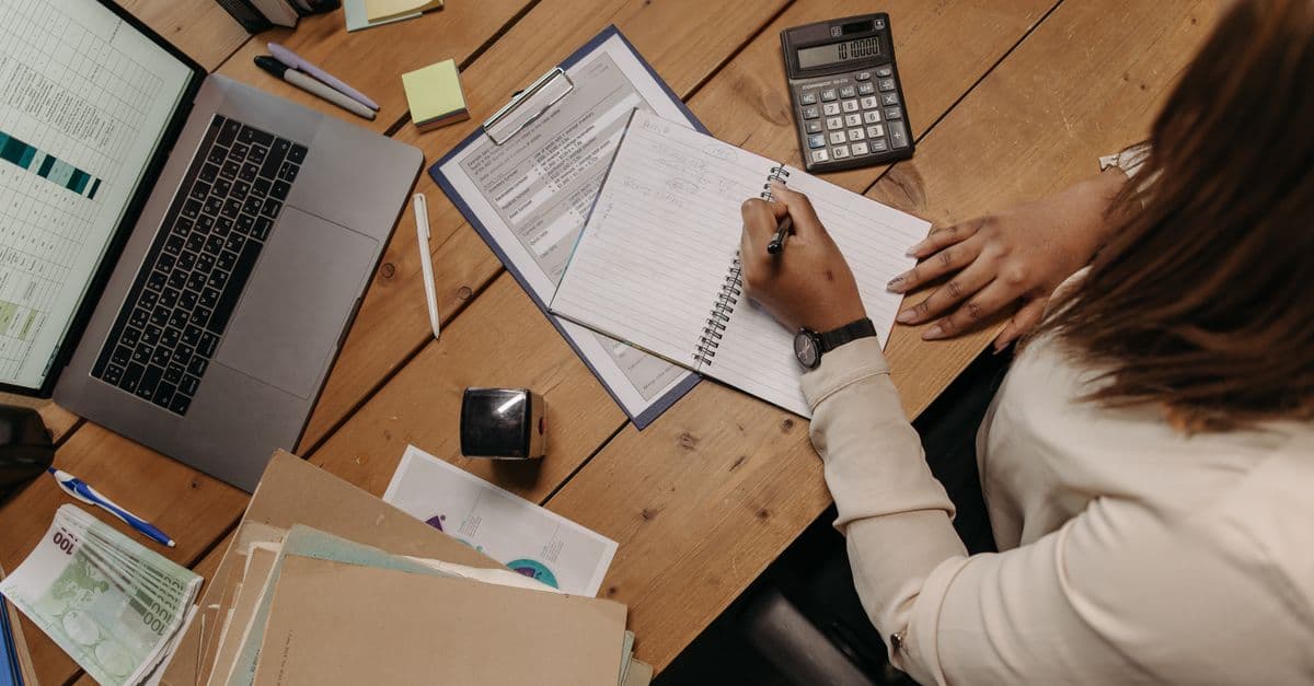 Government Bid Analysis & Compliance
