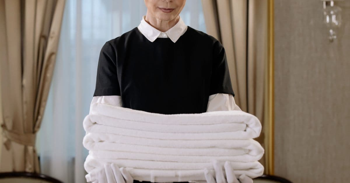 Guest Issue Resolution & Service Recovery for Rooms Division Managers