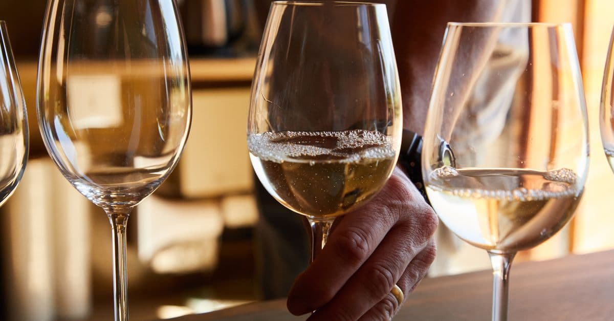 Hotel Sommelier: Wine Pairing & Service Excellence