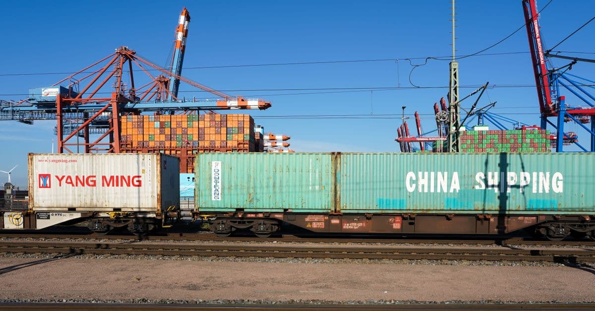 Multimodal Route Optimizer for Freight Forwarding
