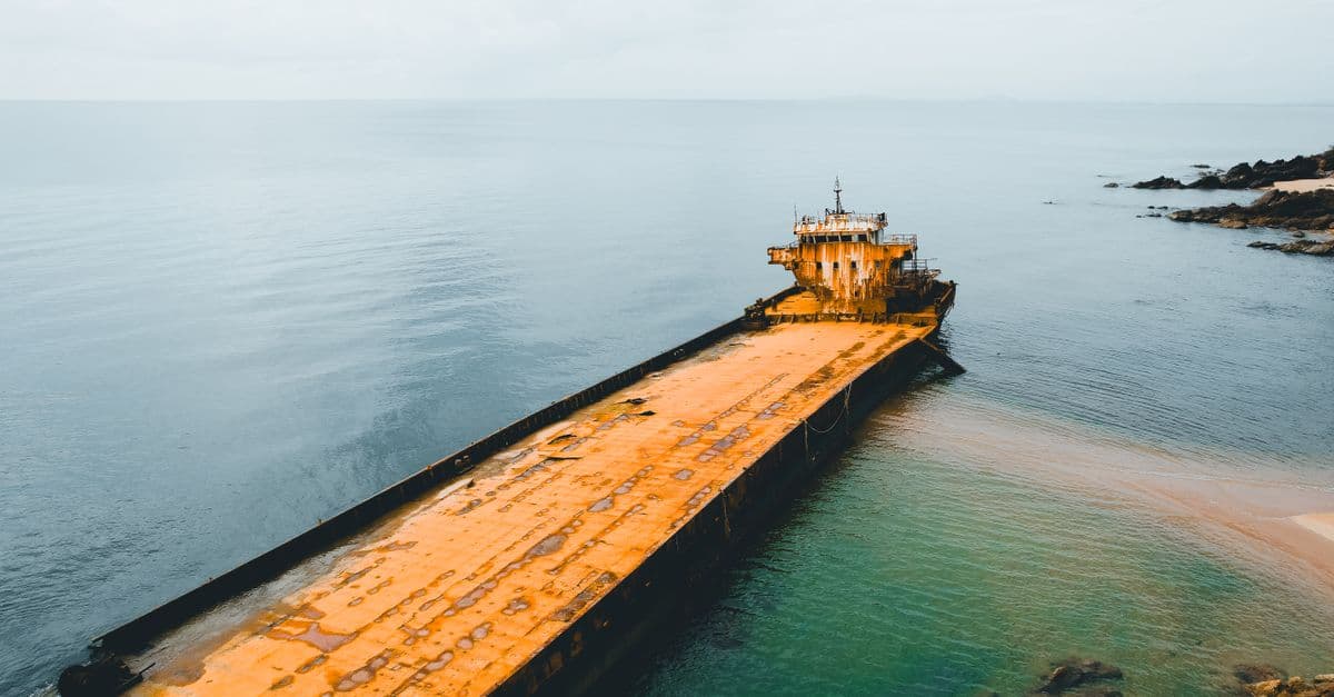 Ship Demolition Compliance & Valuation Analyzer