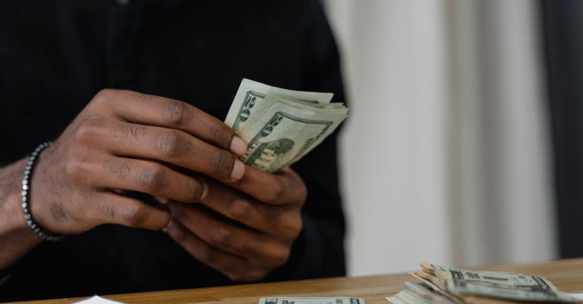 Sports Salary Management Assistant
