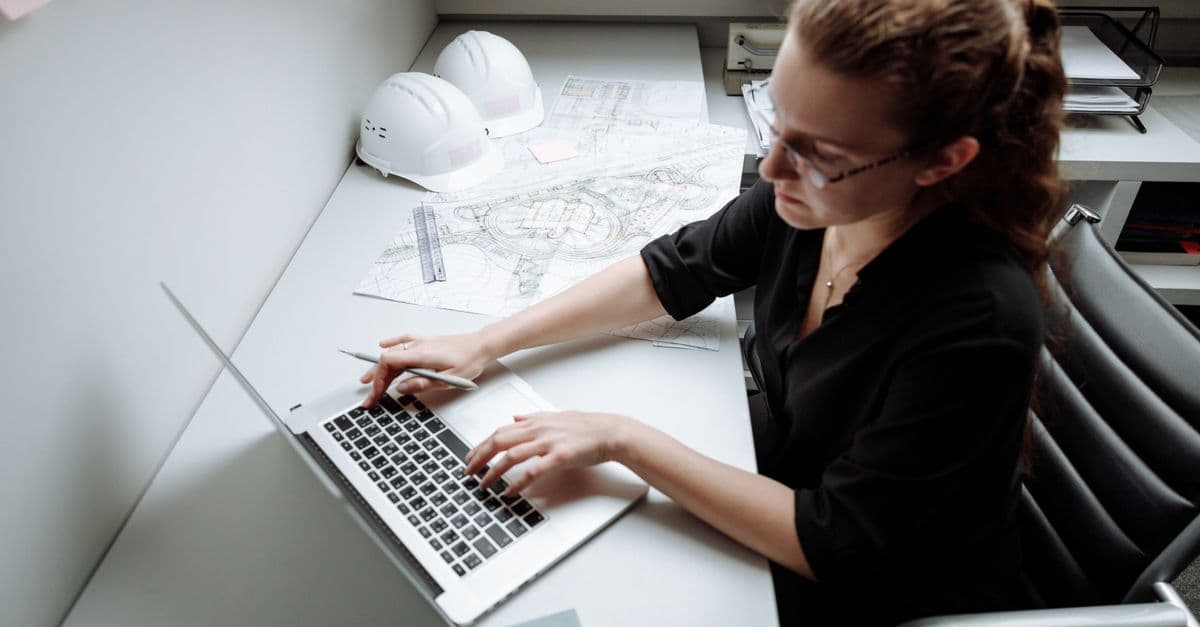 Subcontractor Qualification Analyzer
