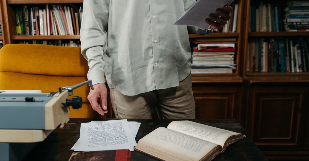 Academic Editor & Proofreader Mastery