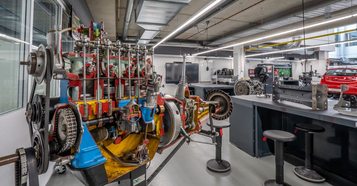 Chassis Dynamics Analysis Assistant