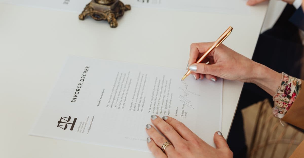 Divorce Settlement Analysis & Red Flag Detection