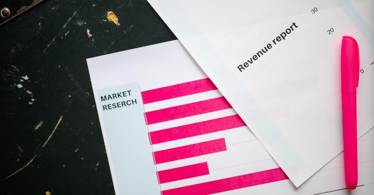 Mid-Market Sales Pipeline Strategy & Forecast Intelligence