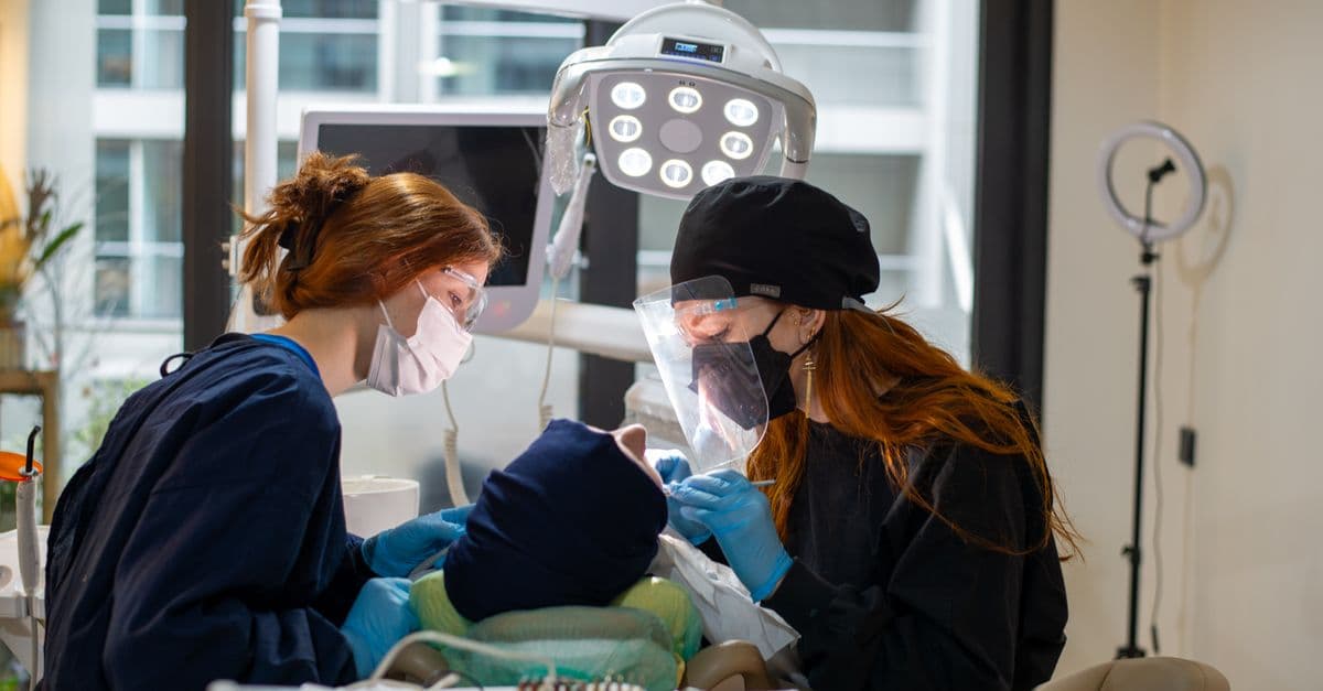 Orthognathic Surgical Case Planning Assistant