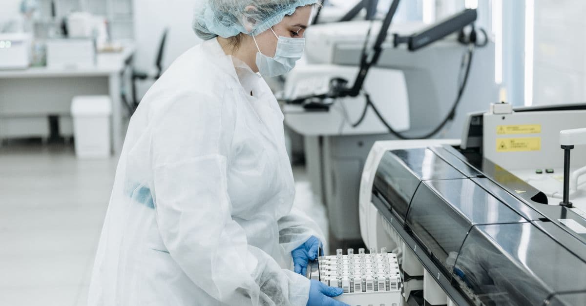 Program Health Diagnostics: Risk Intelligence & Executive Summaries